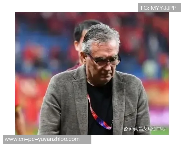 国足惨遭5连败无缘晋级伊万下课球迷心寒无奈失望